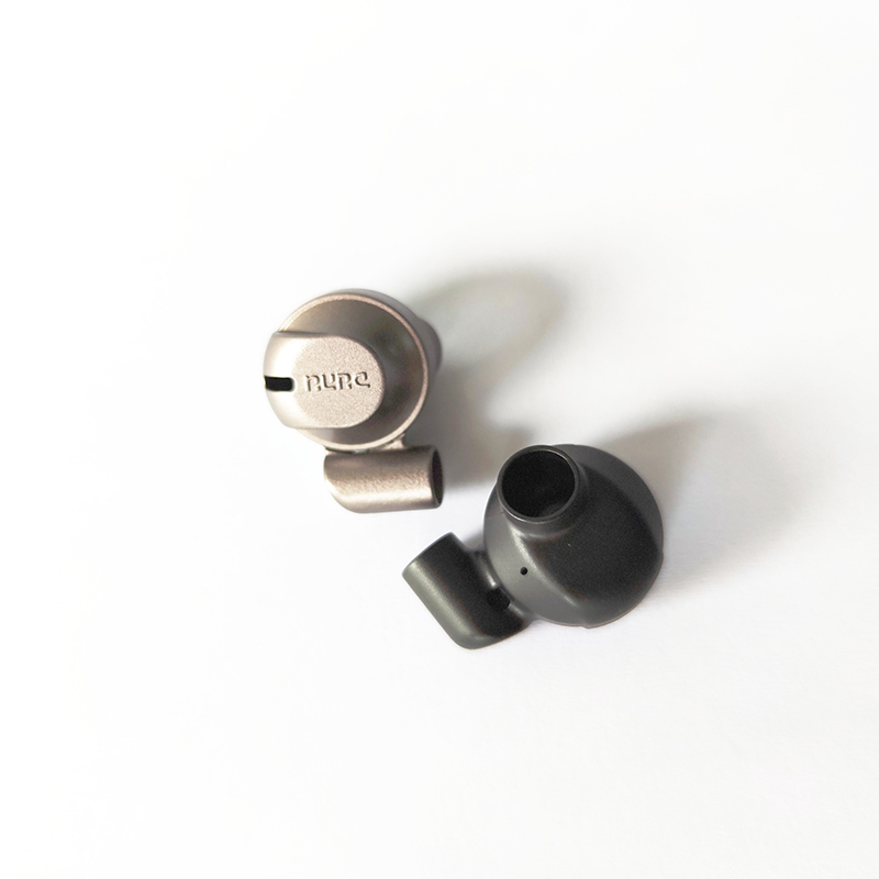 The super sound  quality of Liquid metal  and complex geometries of earphone housing